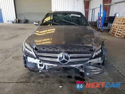 Piąte zdjęcie samochodu w środku: 2019 MERCEDES-BENZ C 300 VIN:WDDWF8DB5KR481984 - miniatura