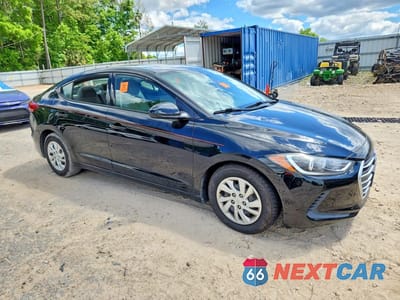 Czwarte zdjęcie samochodu z boku: 2017 HYUNDAI ELANTRA SE VIN:5NPD74LF3HH212118 - miniatura