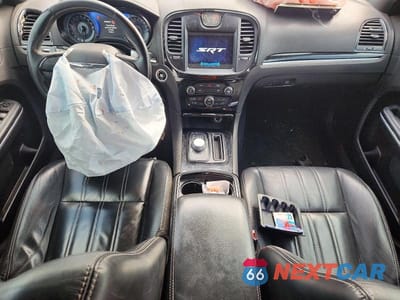 Zdjęcie 8 z 12 samochodu: 2020 CHRYSLER 300 S VIN:2C3CCABT9LH239083 - miniatura
