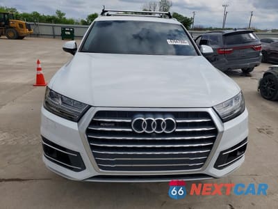 Piąte zdjęcie samochodu w środku: 2019 AUDI Q7 PRESTIGE VIN:WA1VAAF79KD012375 - miniatura