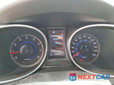 Zdjęcie 9 z 13 samochodu: 2015 HYUNDAI SANTA FE SPORT 2.0T VIN:5XYZUDLA2FG288680 - miniatura