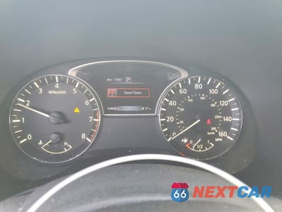 Zdjęcie 9 z 13 samochodu: 2016 NISSAN PATHFINDER SV VIN:5N1AR2MM0GC644766 - miniatura