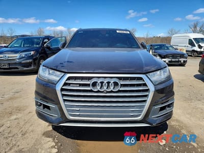 Piąte zdjęcie samochodu w środku: 2019 AUDI Q7 PRESTIGE S-LINE VIN:WA1VAAF70KD010224 - miniatura