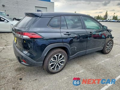 Trzecie zdjęcie samochodu z tyłu: 2026 TOYOTA COROLLA CROSS HYBRID S VIN:7MUFBABG9TV094519 - miniatura
