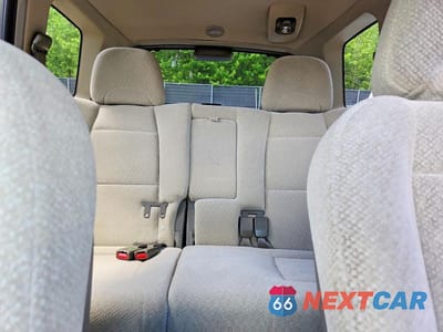 Zdjęcie 10 z 13 samochodu: 2005 HYUNDAI SANTA FE GLS VIN:KM8SC73E65U018899 - miniatura