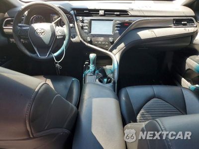 Zdjęcie 8 z 12 samochodu: 2018 TOYOTA CAMRY SE VIN:4T1B11HK9JU574555 - miniatura