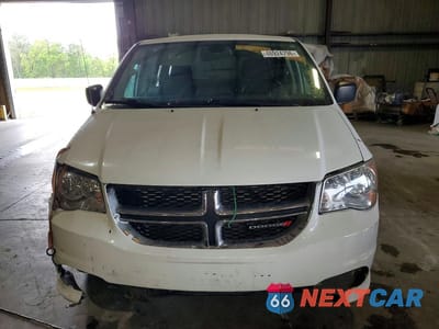 Piąte zdjęcie samochodu w środku: 2019 DODGE GRAND CARAVAN SE VIN:2C4RDGBG5KR805628 - miniatura