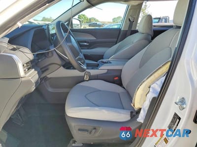 Zdjęcie 7 z 14 samochodu: 2025 TOYOTA GRAND HIGHLANDER HYBRID LE VIN:5TDACAB54SS049079 - miniatura