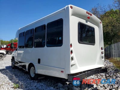 Trzecie zdjęcie samochodu z tyłu: 2015 FORD ECONOLINE E350 SUPER DUTY CUTAWAY VAN VIN:1FDEE3FL9FDA17581 - miniatura
