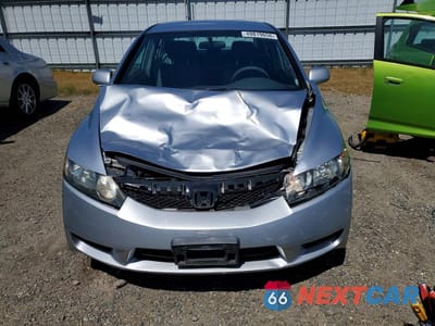 Piąte zdjęcie samochodu w środku: 2009 HONDA CIVIC LX VIN:19XFA16589E023062 - miniatura