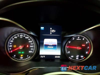 Zdjęcie 9 z 12 samochodu: 2015 MERCEDES-BENZ C 300 4MATIC VIN:55SWF4KB6FU040462 - miniatura