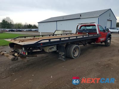Trzecie zdjęcie samochodu z tyłu: 2014 FORD F550 SUPER DUTY VIN:1FDUF5GY0EEA61296 - miniatura