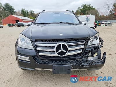 Piąte zdjęcie samochodu w środku: 2010 MERCEDES-BENZ GL 550 4MATIC VIN:4JGBF8GE9AA536931 - miniatura