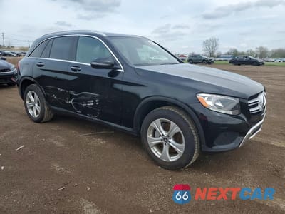 Czwarte zdjęcie samochodu z boku: 2018 MERCEDES-BENZ GLC 300 4MATIC VIN:WDC0G4KB7JV054928 - miniatura