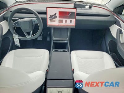 Zdjęcie 8 z 14 samochodu: 2026 TESLA MODEL Y VIN:7SAYGDEE9TA382240 - miniatura
