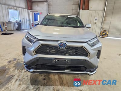 Piąte zdjęcie samochodu w środku: 2023 TOYOTA RAV4 PRIME SE VIN:JTMAB3FV4PD160629 - miniatura