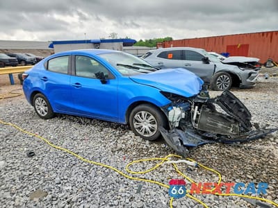 Czwarte zdjęcie samochodu z boku: 2019 TOYOTA YARIS L VIN:3MYDLBYV9KY523953 - miniatura