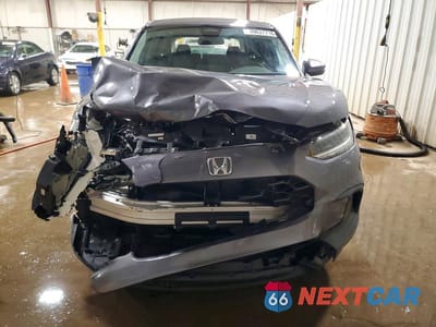 Piąte zdjęcie samochodu w środku: 2025 HONDA HR-V LX VIN:3CZRZ2H33SM764877 - miniatura