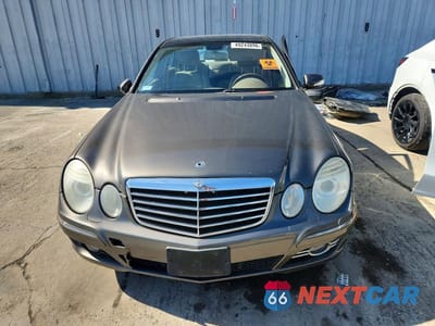 Piąte zdjęcie samochodu w środku: 2008 MERCEDES-BENZ E 350 4MATIC VIN:WDBUF87X48B341739 - miniatura