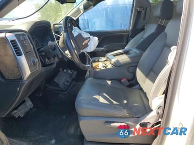 Zdjęcie 7 z 13 samochodu: 2018 CHEVROLET SILVERADO C1500 LT VIN:3GCPCREC8JG231318 - miniatura