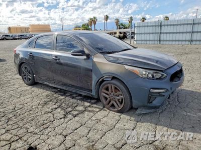 Czwarte zdjęcie samochodu z boku: 2020 KIA FORTE GT LINE VIN:3KPF34AD2LE255934 - miniatura