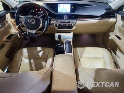 Zdjęcie 8 z 12 samochodu: 2013 LEXUS ES 350 BASE VIN:JTHBK1GG1D2064343 - miniatura