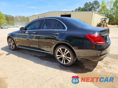 Drugie zdjęcie samochodu z przodu: 2015 MERCEDES-BENZ C 300 4MATIC VIN:55SWF4KB8FU084253 - miniatura