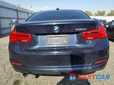 Zdjęcie 6 z 12 samochodu: 2016 BMW 320 I VIN:WBA8E1G58GNU10910 - miniatura