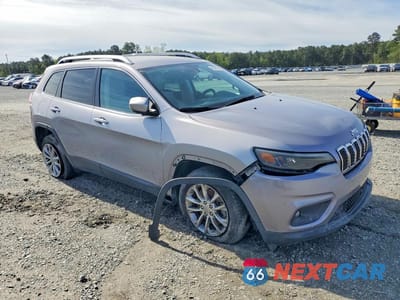 Czwarte zdjęcie samochodu z boku: 2021 JEEP CHEROKEE LATITUDE LUX VIN:1C4PJLMX8MD209019 - miniatura