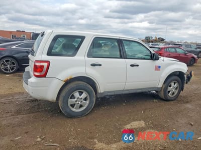 Trzecie zdjęcie samochodu z tyłu: 2009 FORD ESCAPE XLS VIN:1FMCU02799KB08674 - miniatura