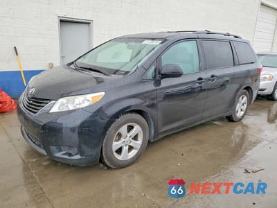 2016 TOYOTA SIENNA LE 5TDKK3DC5GS729868 - główne zdjęcie licytacji z USA - miniatura