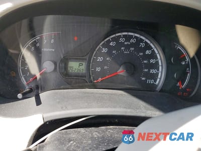 Zdjęcie 9 z 12 samochodu: 2011 TOYOTA SIENNA LE VIN:5TDKK3DC2BS043652 - miniatura