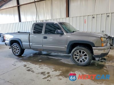 Czwarte zdjęcie samochodu z boku: 2007 CHEVROLET SILVERADO K1500 CLASSIC VIN:1GCEK19B27Z117210 - miniatura