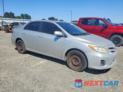 Czwarte zdjęcie samochodu z boku: 2011 TOYOTA COROLLA LE VIN:2T1BU4EE1BC580716 - miniatura