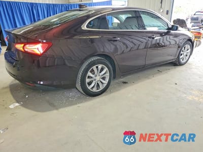 Trzecie zdjęcie samochodu z tyłu: 2021 CHEVROLET MALIBU LT VIN:1G1ZD5ST1MF026487 - miniatura