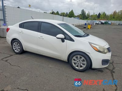 Czwarte zdjęcie samochodu z boku: 2013 KIA RIO LX VIN:KNADM4A35D6280150 - miniatura