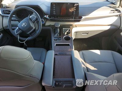 Zdjęcie 8 z 13 samochodu: 2022 TOYOTA SIENNA XLE 7-PASSENGER VIN:5TDJSKFC1NS068825 - miniatura