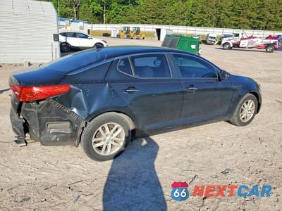 Trzecie zdjęcie samochodu z tyłu: 2012 KIA OPTIMA LX VIN:KNAGM4A77C5290117 - miniatura