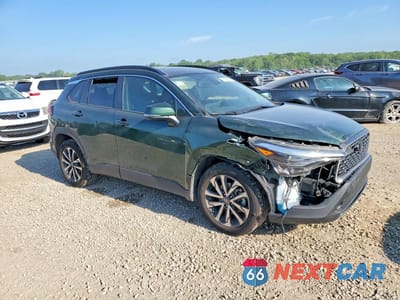 Czwarte zdjęcie samochodu z boku: 2022 TOYOTA COROLLA CROSS XLE VIN:7MUDAABG3NV002706 - miniatura
