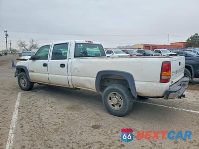 Drugie zdjęcie samochodu z przodu: 2002 CHEVROLET SILVERADO K2500 HEAVY DUTY VIN:1GCHK23U12F219394 - miniatura