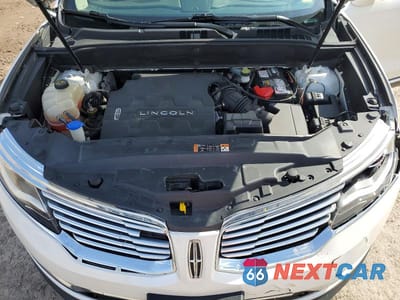 Zdjęcie 12 z 13 samochodu: 2017 LINCOLN MKX RESERVE VIN:2LMPJ8LR3HBL51953 - miniatura