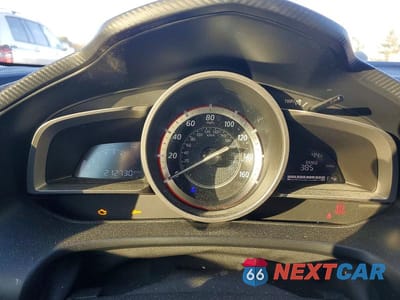 Zdjęcie 9 z 11 samochodu: 2015 MAZDA 3 TOURING VIN:3MZBM1L79FM156181 - miniatura