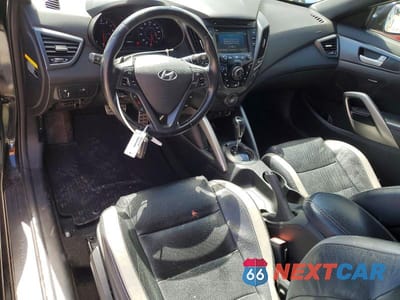 Zdjęcie 8 z 12 samochodu: 2016 HYUNDAI VELOSTER TURBO VIN:KMHTC6AE9GU255472 - miniatura