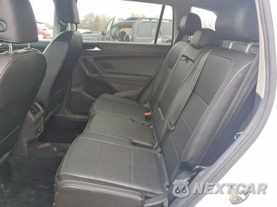 Zdjęcie 11 z 13 samochodu: 2018 VOLKSWAGEN TIGUAN SE VIN:3VV2B7AX4JM079793 - miniatura