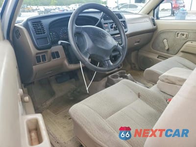 Zdjęcie 8 z 12 samochodu: 2000 NISSAN FRONTIER KING CAB XE VIN:1N6DD26SXYC305104 - miniatura