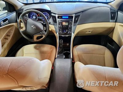 Zdjęcie 8 z 12 samochodu: 2011 HYUNDAI SONATA GLS VIN:5NPEB4AC7BH171494 - miniatura