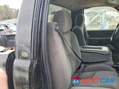 Zdjęcie 10 z 11 samochodu: 2005 CHEVROLET SILVERADO K1500 VIN:1GCEK14TX5E168264 - miniatura