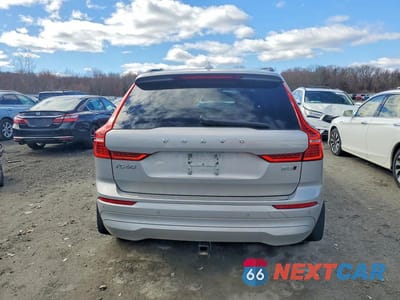 Zdjęcie 6 z 12 samochodu: 2022 VOLVO XC60 B5 MOMENTUM VIN:YV4L12RK6N1025669 - miniatura