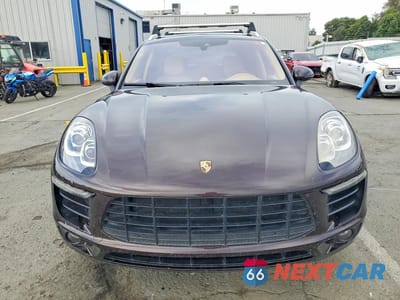 Piąte zdjęcie samochodu w środku: 2017 PORSCHE MACAN S VIN:WP1AB2A51HLB13257 - miniatura
