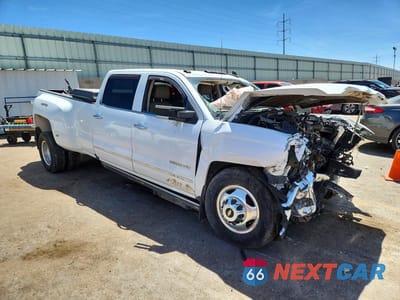 Czwarte zdjęcie samochodu z boku: 2016 CHEVROLET SILVERADO K3500 LTZ VIN:1GC4K0E86GF140295 - miniatura